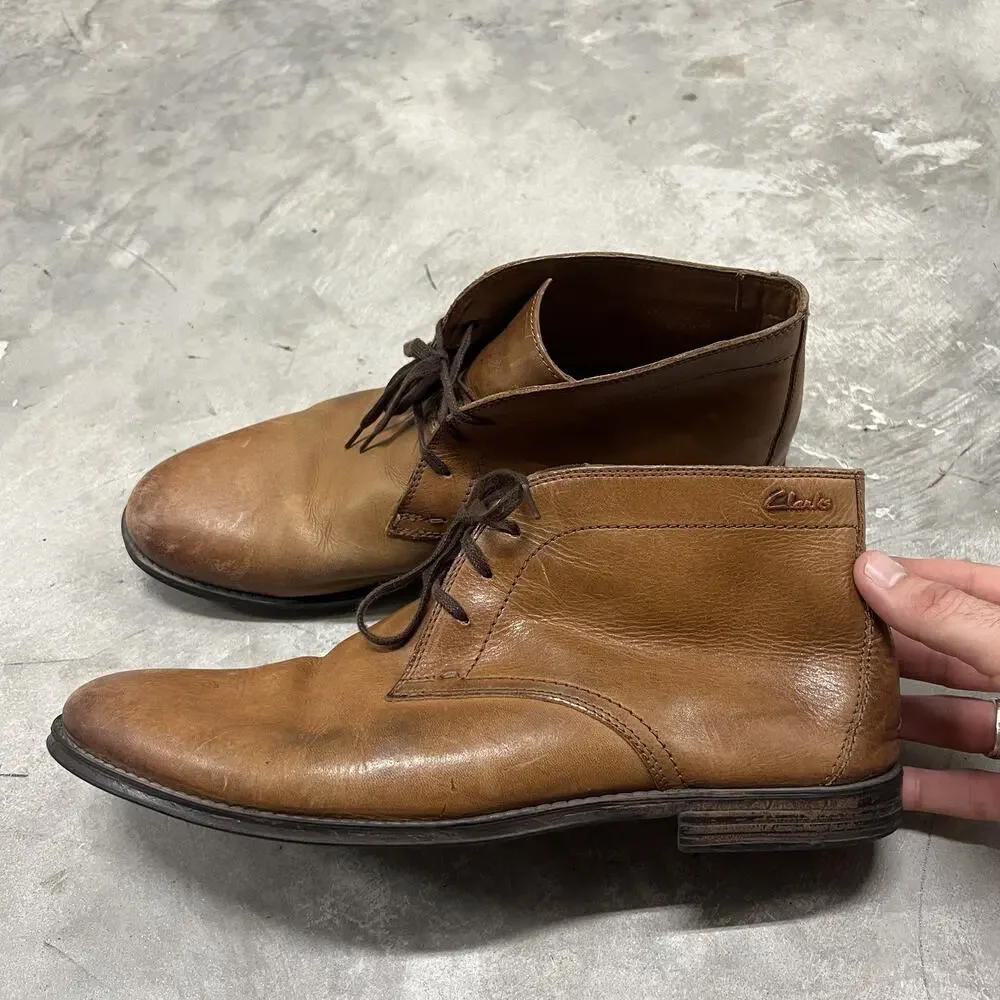 MEN'S CLARKS 1825 Brown Leather Ankle Chukka Boots Men’s Size 11.5 M READ
